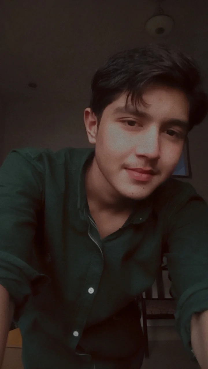 Muzammil Khan
